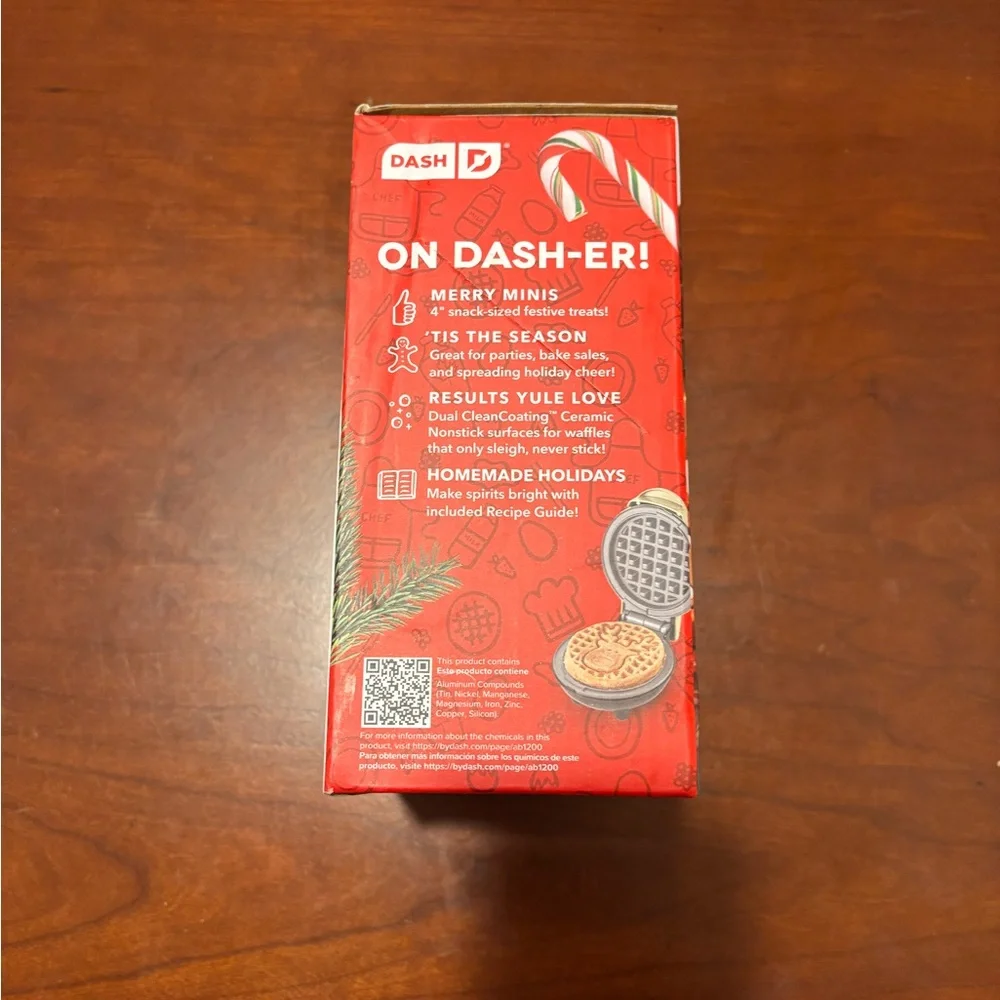 Dash Reindeer Mini 4 inch Waffle Maker New in Box